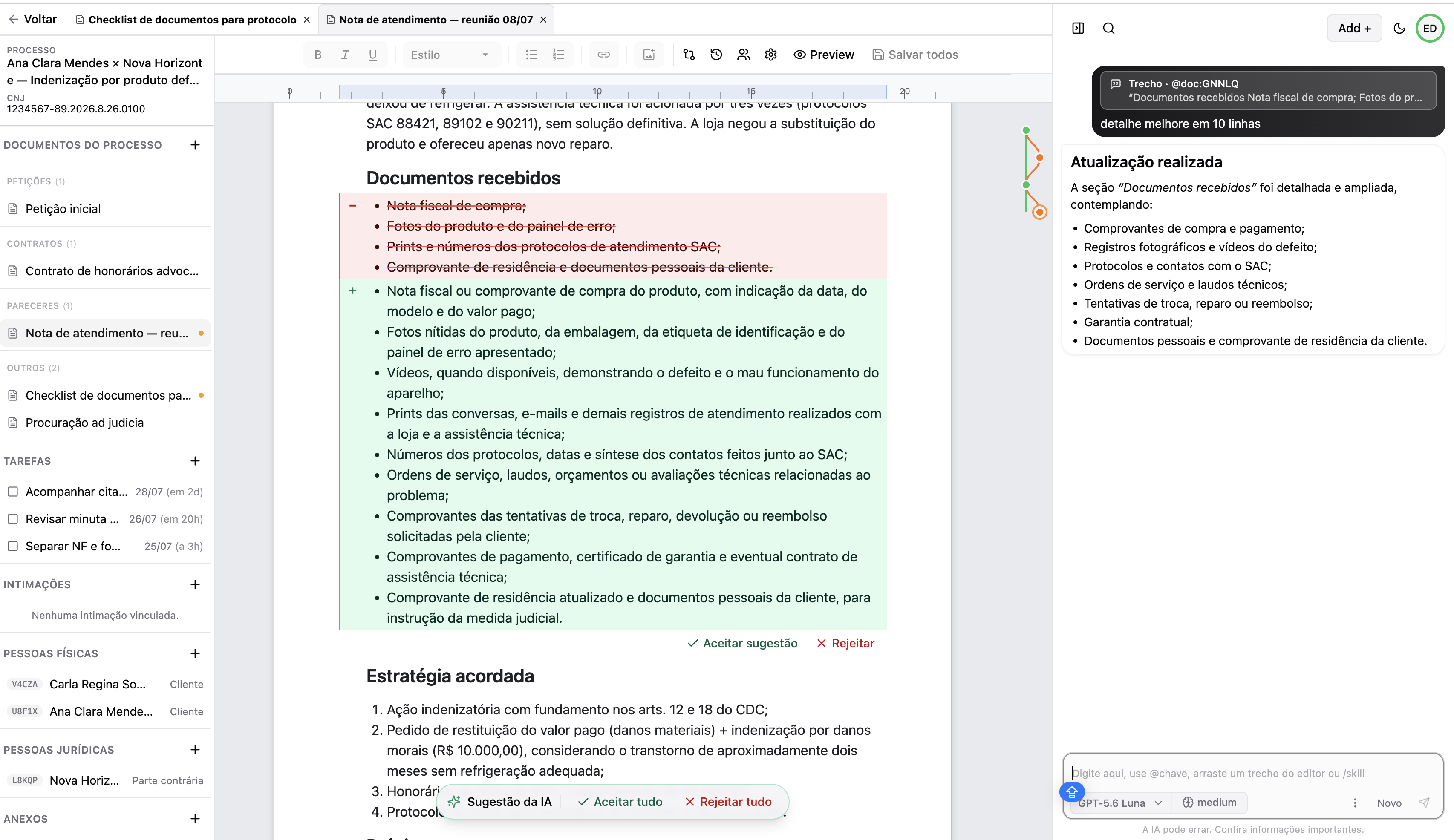 Sugestão da IA em Diff: trecho removido em vermelho e novo texto em verde